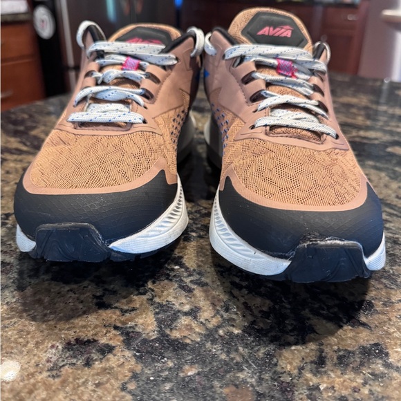 AVIA tennis shoe sz 10.5 - Picture 2 of 5